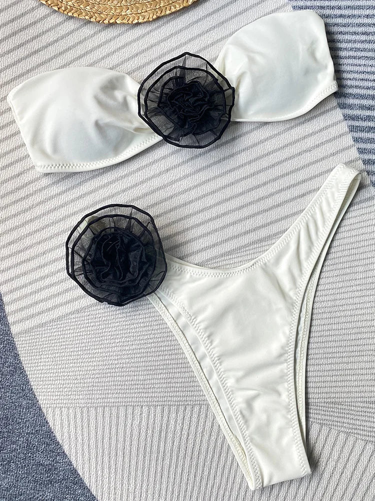 3D Blumen Bikini Damen – Bandeau Zweiteiler mit Low Waist